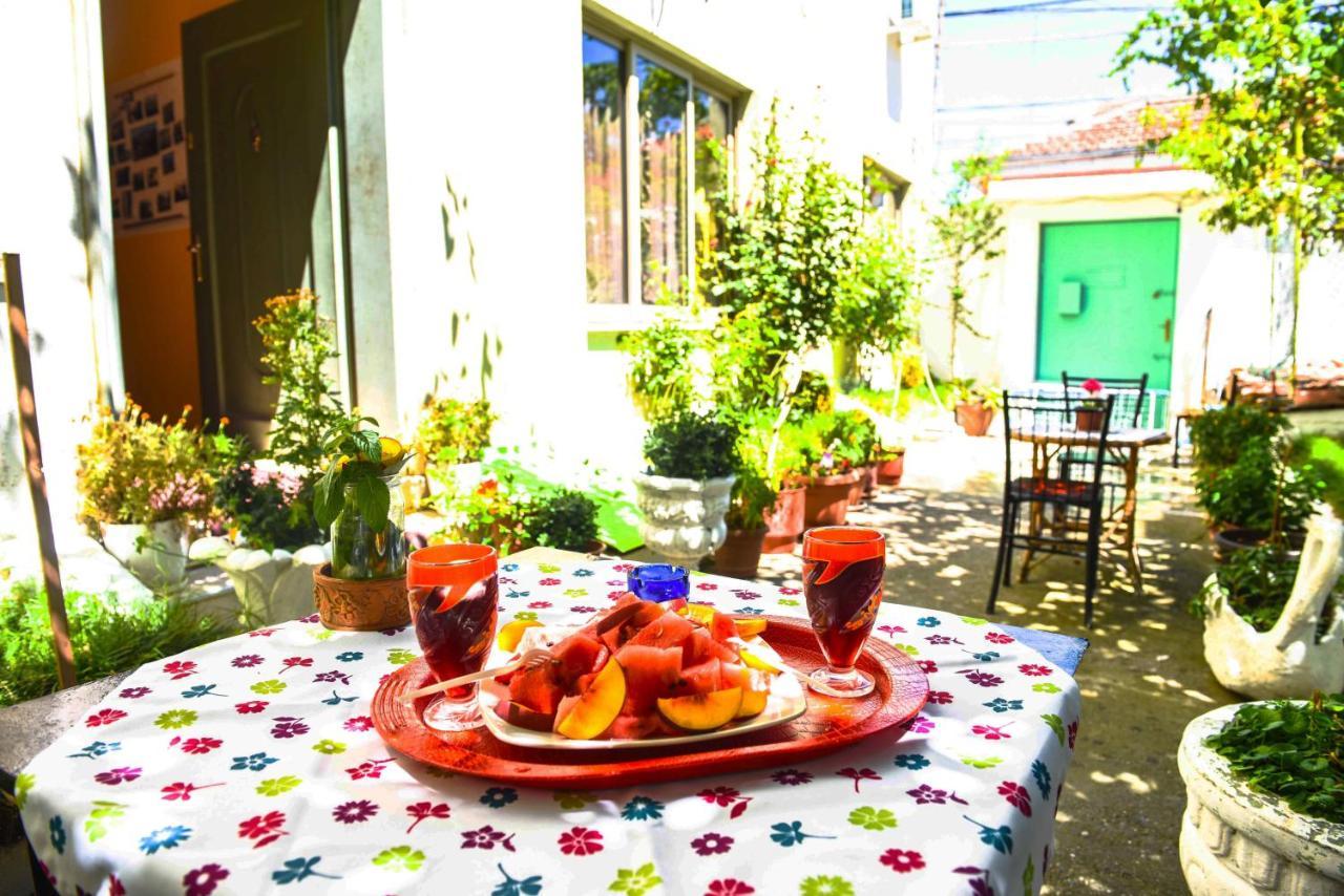 Lovely Apartment W/ Ac + Bath. + Kitchen + Parking And Garden Shkodër エクステリア 写真